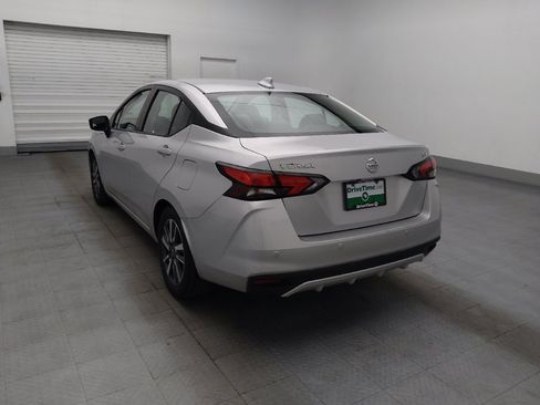 Used 2021 Nissan Versa SV FWD image 5