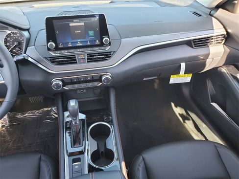 New 2025 Nissan Altima 2.5 SR image 24