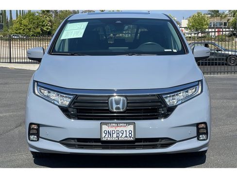 Certified 2024 Honda Odyssey Touring image 9
