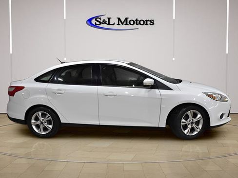 Used 2014 Ford Focus SE FWD image 7