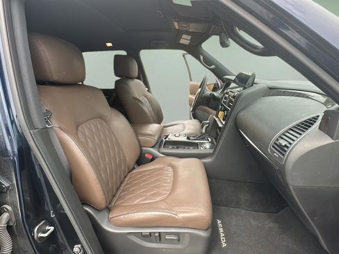 Used 2023 Nissan Armada Platinum w/ Captain's Chairs Package RWD image 16