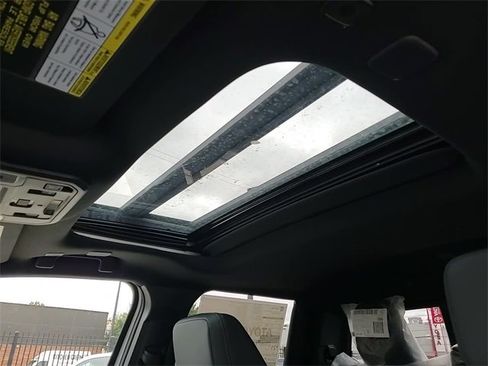 New 2025 Toyota Tacoma TRD Off-Road image 20