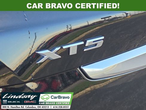 Used 2025 Cadillac XT5 Premium Luxury image 33