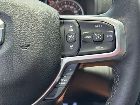 New 2026 RAM 3500 Big Horn AWD/4WD image 21