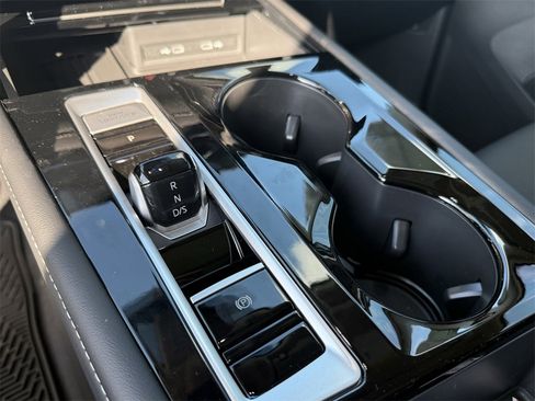 New 2026 Volkswagen Atlas SE image 21