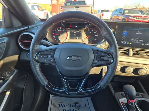 Used 2024 Chevrolet Trax RS w/ Driver Confidence Package image 19