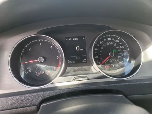 Used 2015 Volkswagen Golf TDI S FWD image 13