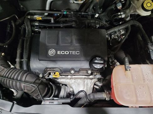 Used 2020 Buick Encore Sport Touring image 30