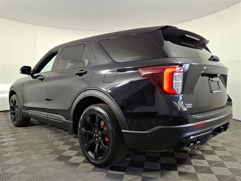 Used 2022 Ford Explorer ST w/ Equipment Group 401A image 7