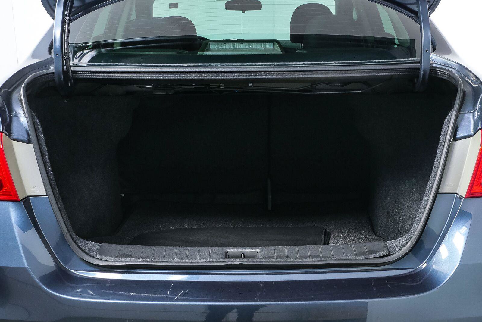 Used 2017 Nissan Sentra SV FWD image 24