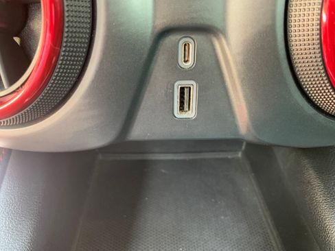 Used 2020 Chevrolet Blazer RS image 36