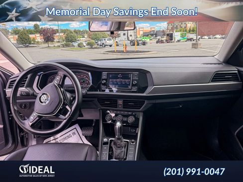 Used 2019 Volkswagen Jetta SE w/ Cold Weather Package FWD image 24