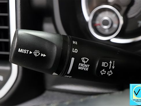 Used 2021 RAM 1500 Big Horn image 14