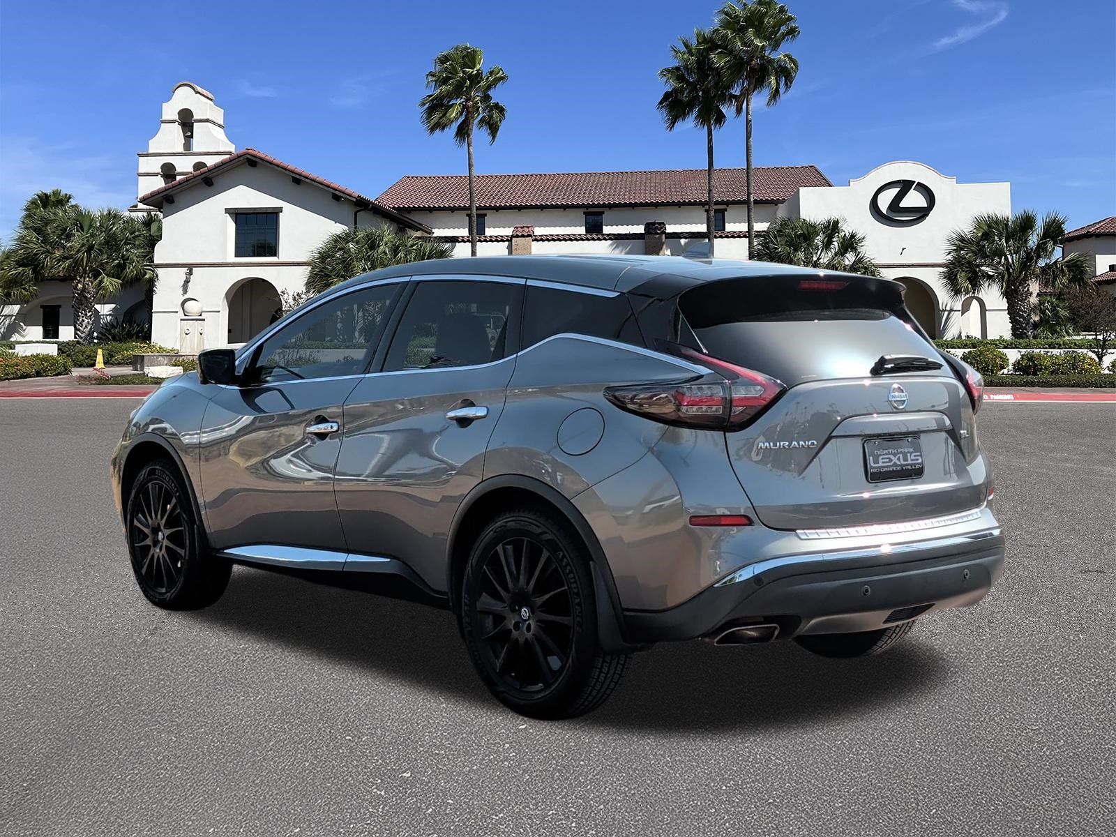 Used 2021 Nissan Murano SL w/ SL Moonroof Package FWD image 4