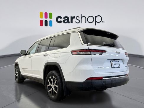 Used 2023 Jeep Grand Cherokee L Limited w/ Luxury Tech Group II AWD/4WD image 3