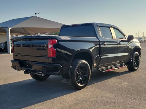 Used 2024 Chevrolet Silverado 1500 Custom Trail Boss w/ LPO, Dark Essentials Package AWD/4WD image 8