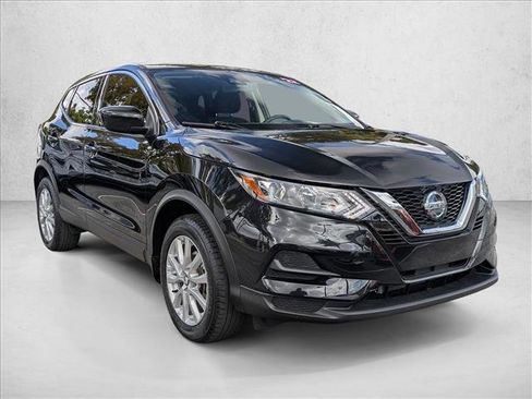 Certified 2022 Nissan Rogue Sport S image 3