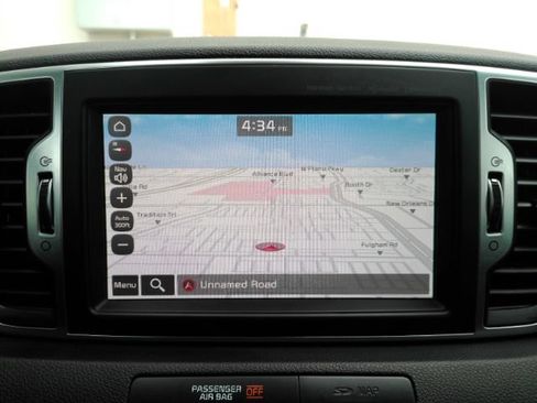 Used 2018 Kia Sportage EX w/ EX Technology Package FWD image 11