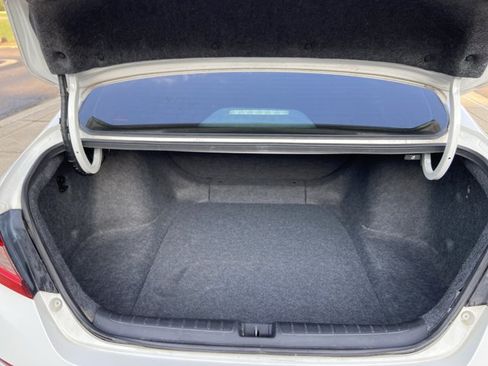 Used 2019 Honda Accord LX image 26