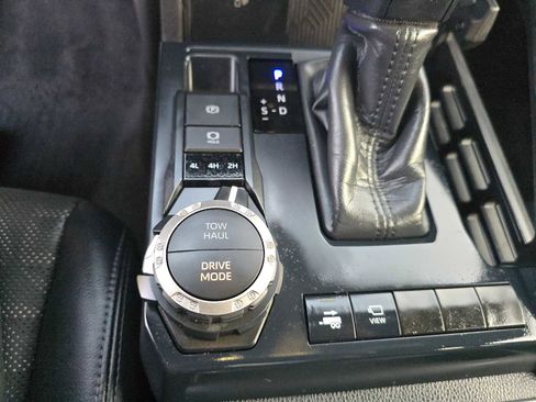 Used 2024 Toyota Tacoma TRD Sport image 33