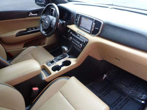 Used 2018 Kia Sportage SX image 15