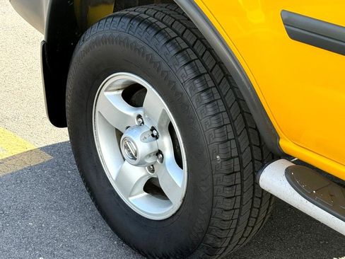 Used 2004 Nissan Xterra XE image 9