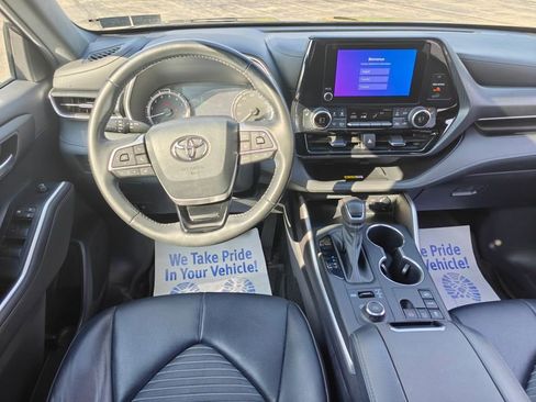 Used 2023 Toyota Highlander XSE AWD/4WD image 24