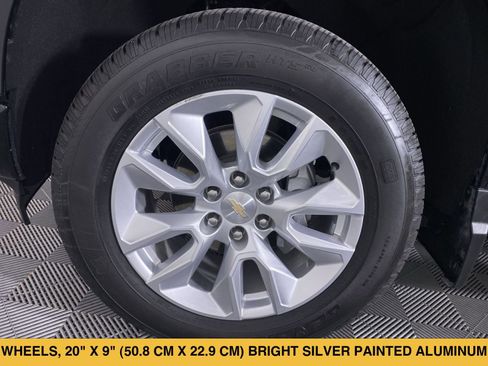 Used 2023 Chevrolet Silverado 1500 Custom AWD/4WD image 14