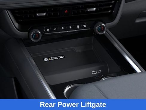 New 2026 Chevrolet Suburban Z71 w/ Comfort Package AWD/4WD image 24
