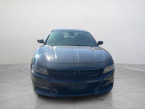 Used 2019 Dodge Charger SXT w/ Leather Interior Group RWD image 10