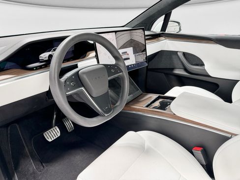 Used 2022 Tesla Model X AWD/4WD image 17