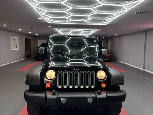 Used 2010 Jeep Wrangler Unlimited Sport image 8