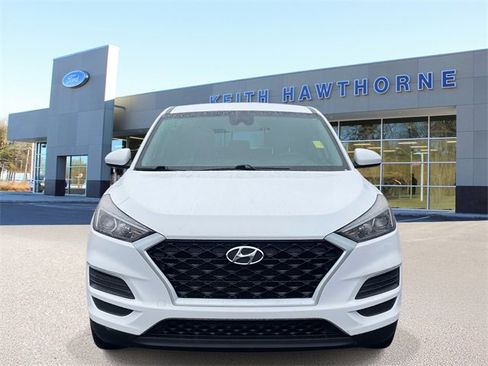 Used 2019 Hyundai Tucson SE image 2