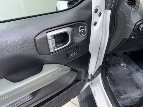 Used 2024 Jeep Wrangler High Altitude image 14