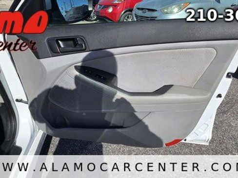 Used 2015 Kia Optima LX w/ LX Convenience Plus Package image 18