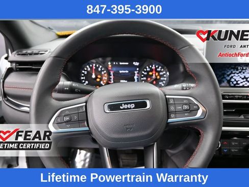 Used 2025 Jeep Compass Trailhawk AWD/4WD image 23