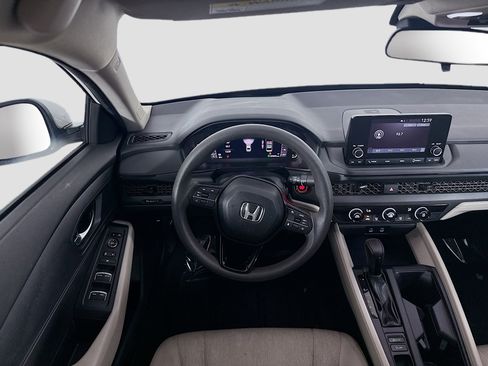 Used 2023 Honda Accord LX image 17
