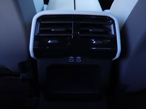 Used 2025 BMW 530i image 20