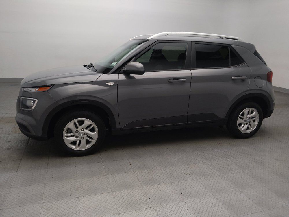 Used 2020 Hyundai Venue SEL FWD image 2