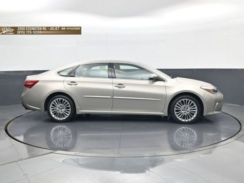 Used 2018 Toyota Avalon Limited w/ Protection Package FWD image 4