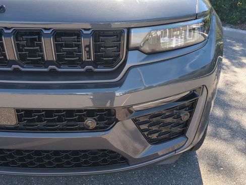 New 2026 Jeep Grand Cherokee L Limited AWD/4WD image 11