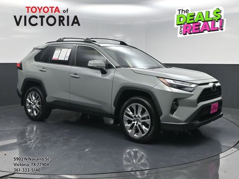 Used 2023 Toyota RAV4 XLE Premium image 1