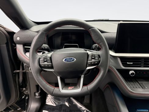 Used 2025 Ford Explorer ST AWD/4WD image 14