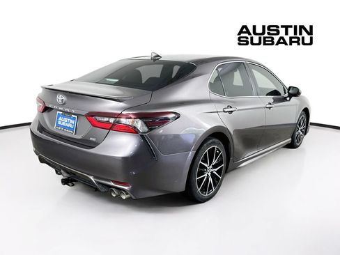 Used 2022 Toyota Camry SE FWD image 7