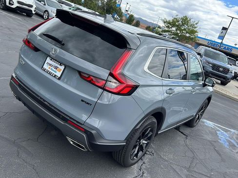 Certified 2025 Honda CR-V Sport-L image 8