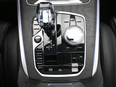 Used 2020 BMW X7 M50i w/ Executive Package AWD/4WD image 19