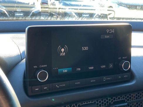 Used 2023 Honda HR-V Sport image 14