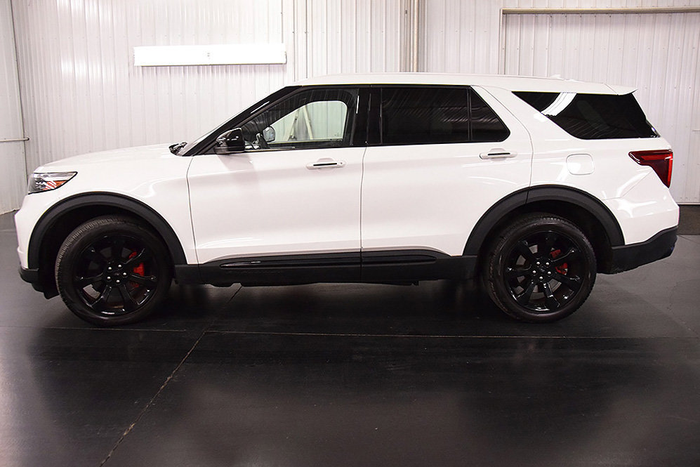 Used 2022 Ford Explorer ST w/ ST High-Performance Pack AWD/4WD image 4