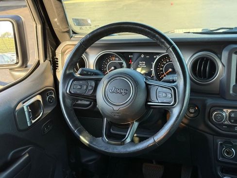 Used 2018 Jeep Wrangler Unlimited Sport S image 15