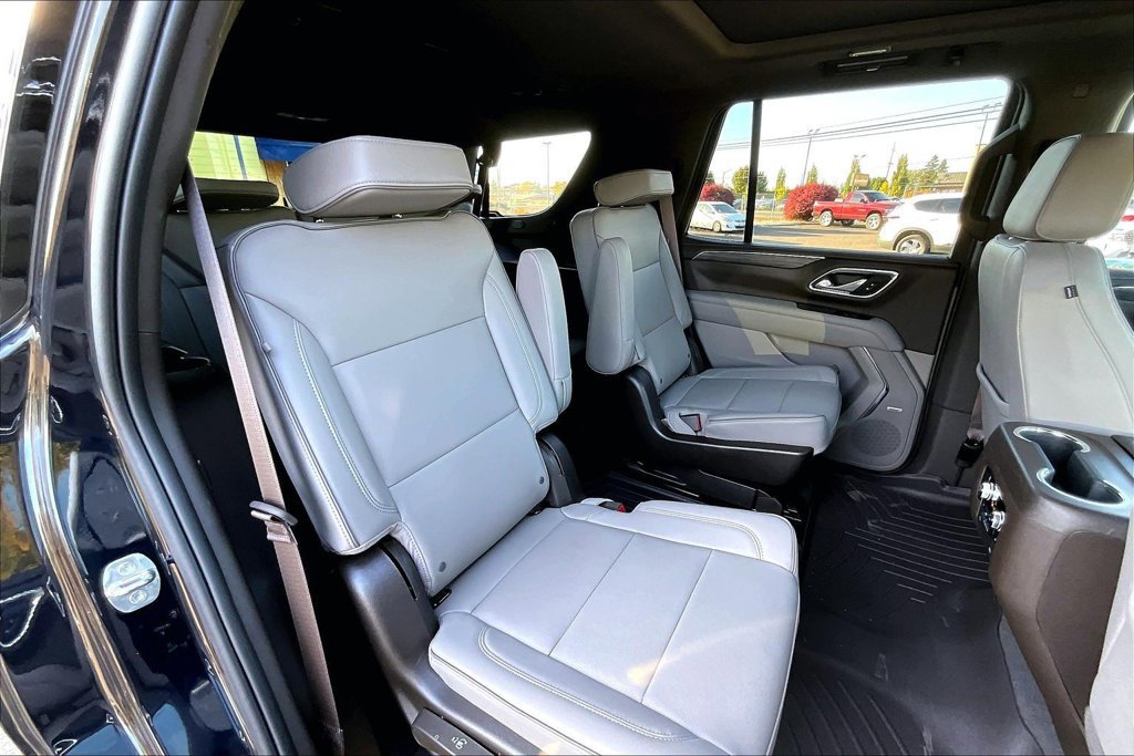 Used 2023 GMC Yukon SLT w/ SLT Luxury Package AWD/4WD image 20